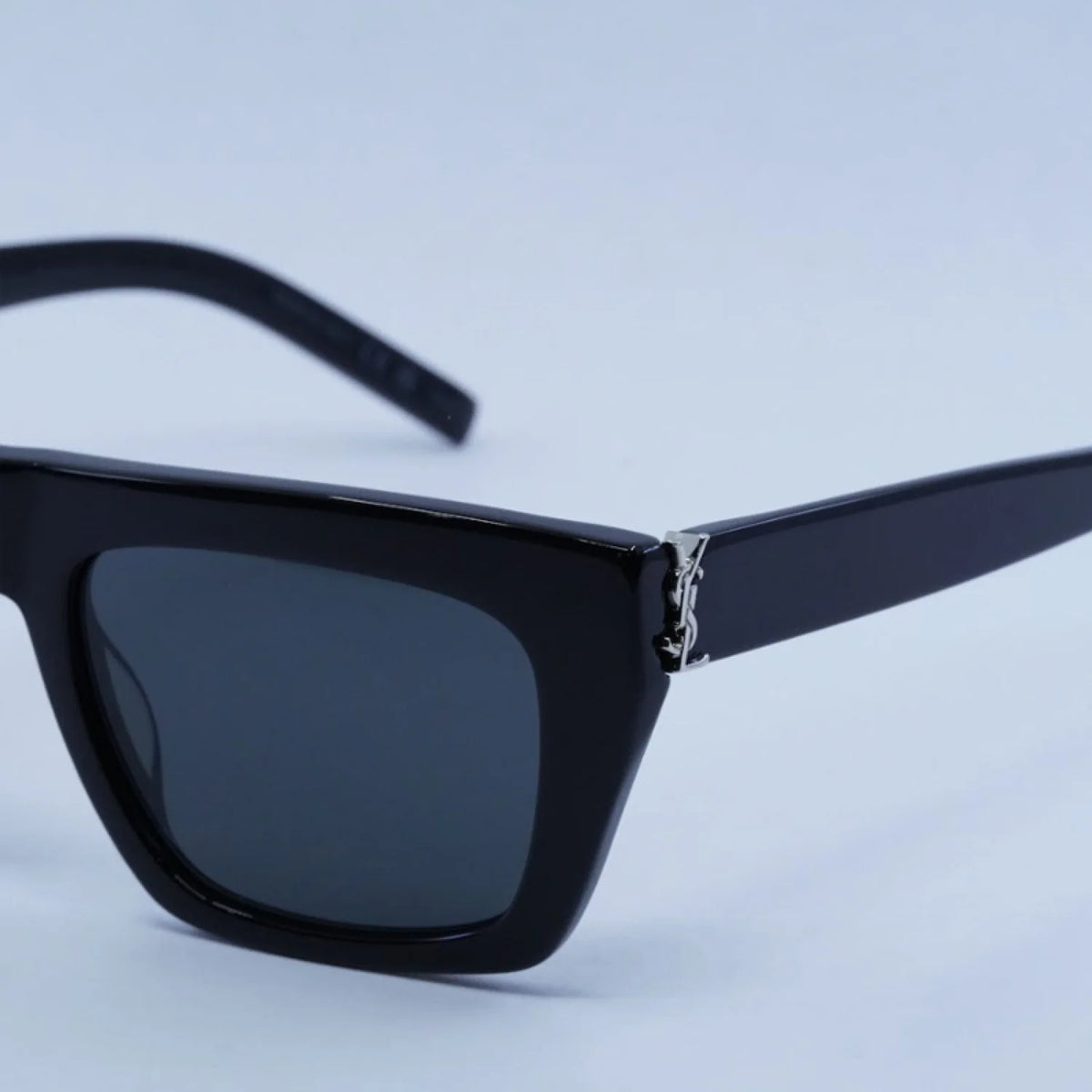 Saint Laurent SLM131 - Black - main - 001
