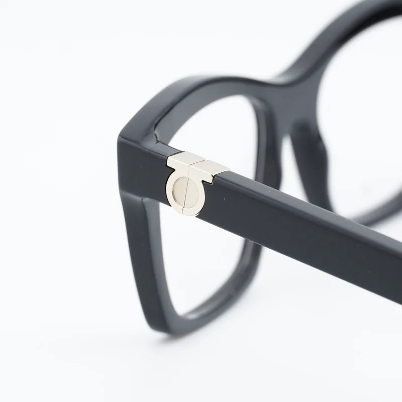 Salvatore Ferragamo SF3022 - Black - single_variant - 001