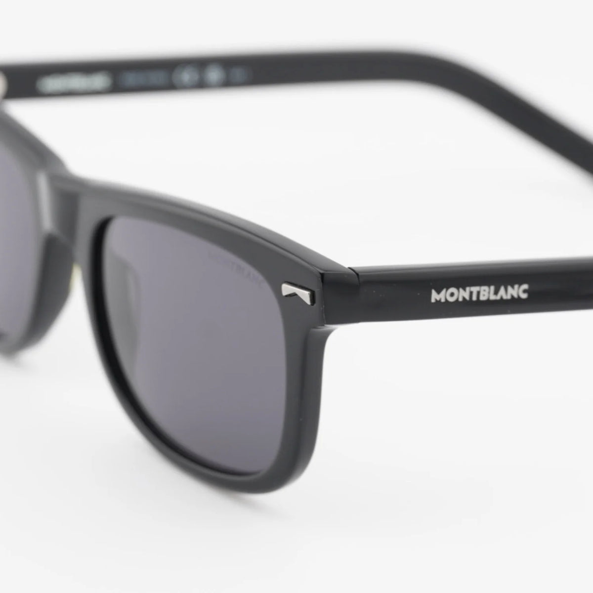 Montblanc MB0260S - Black - single_variant - 001