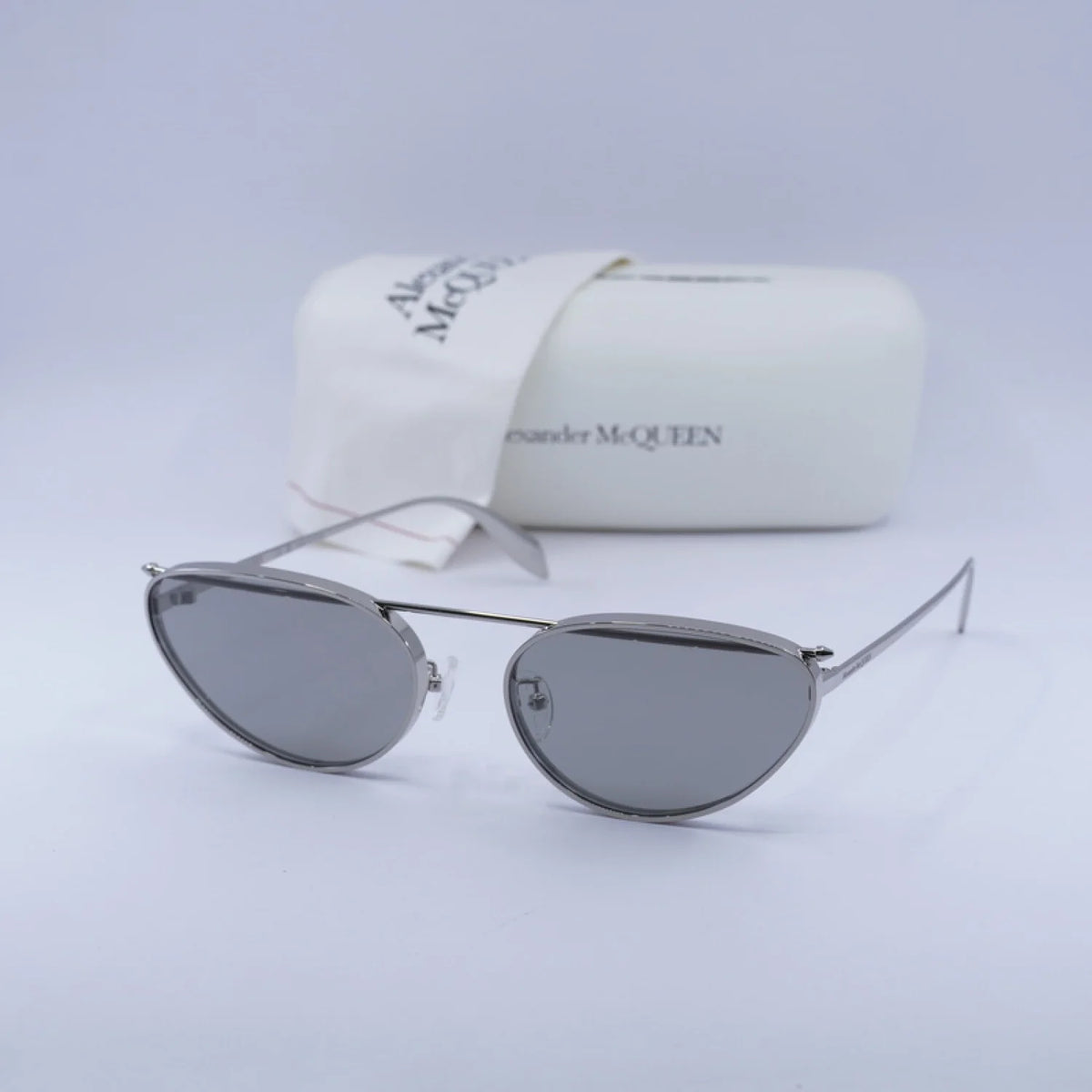 Alexander McQueen AM0424S - Silver - main - 004
