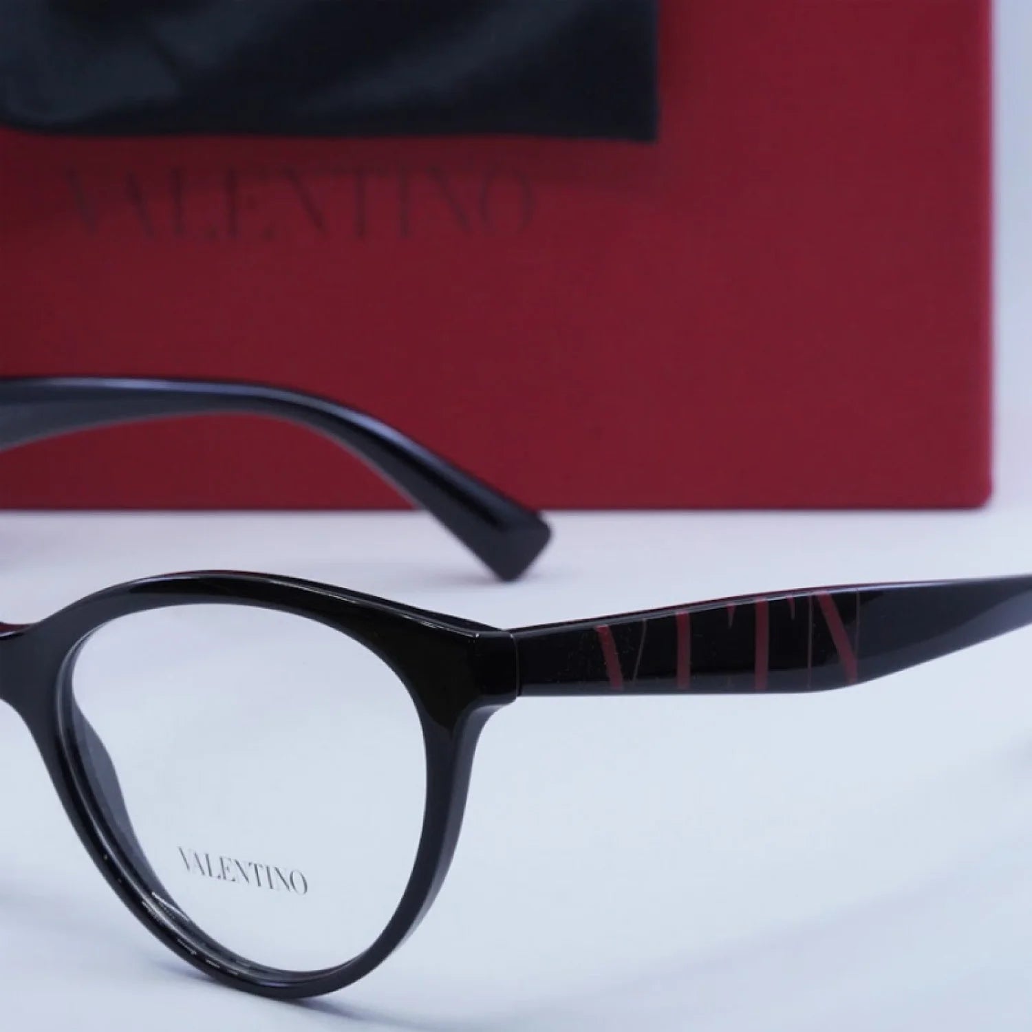 Valentino va3013 - Black