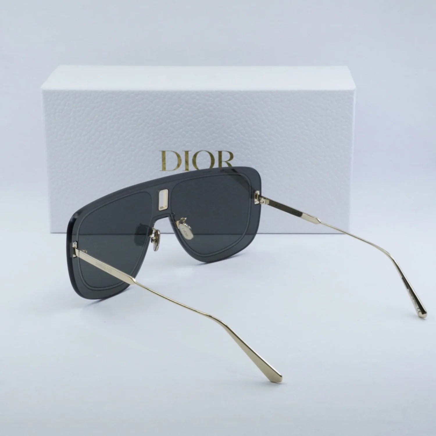 Dior ultradiormu - Grey