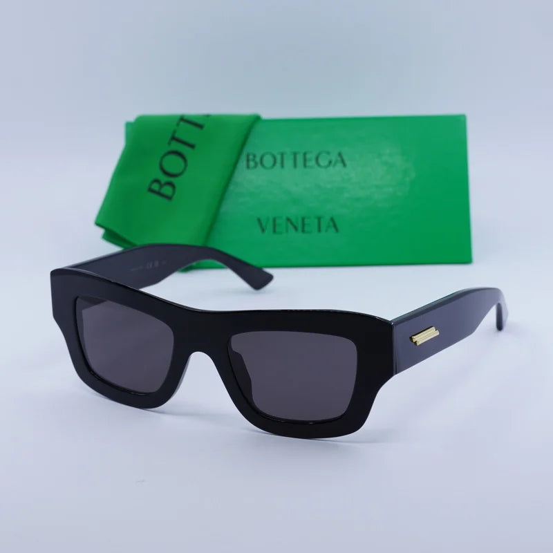 Bottega Veneta BV1357S - Shiny Black - single_variant - 001