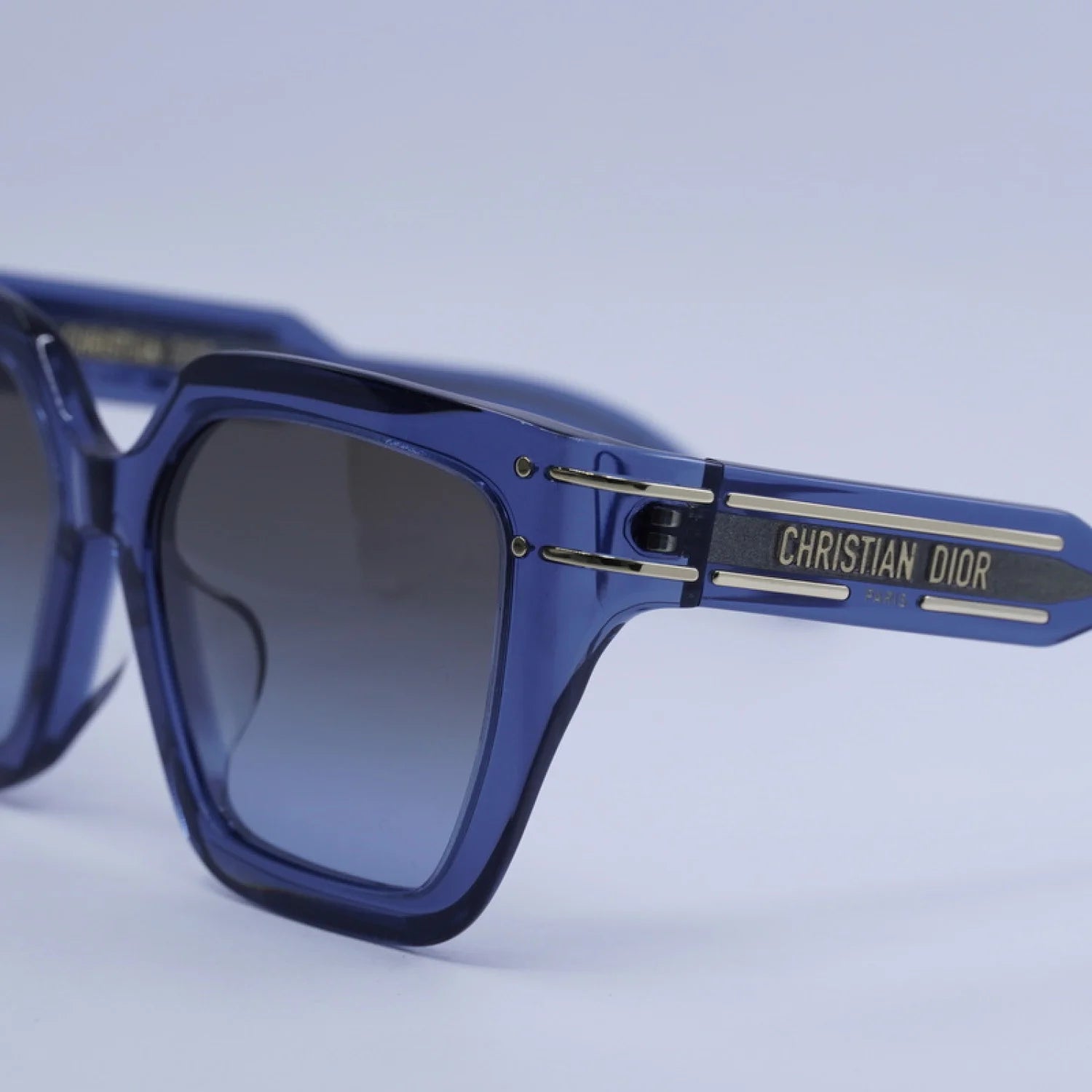 Dior diorsignatures10f - Shiny Transparent Blue