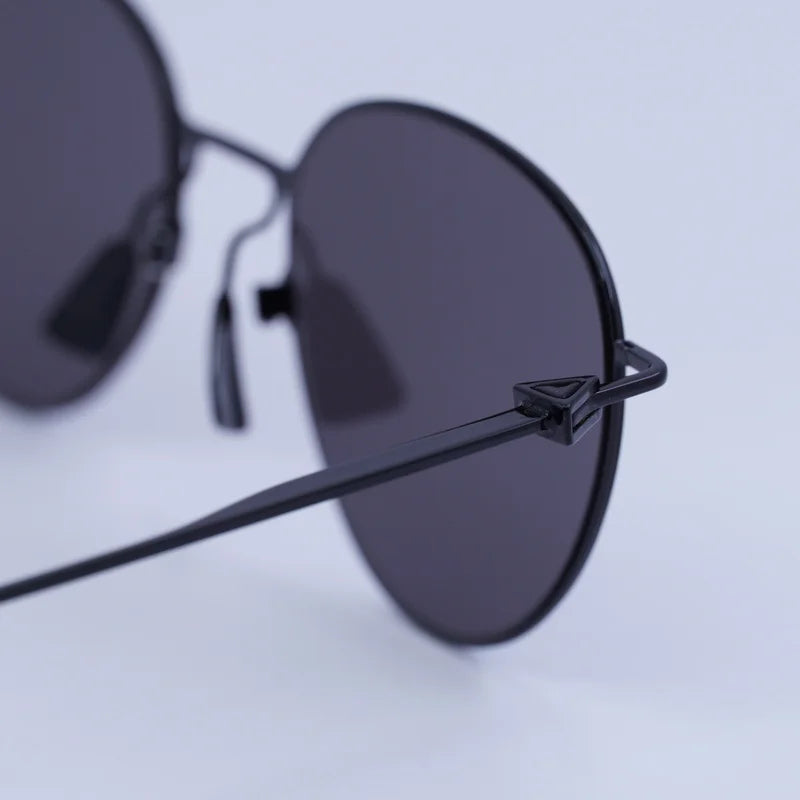 Bottega Veneta BV1268S - Black - single_variant - 001